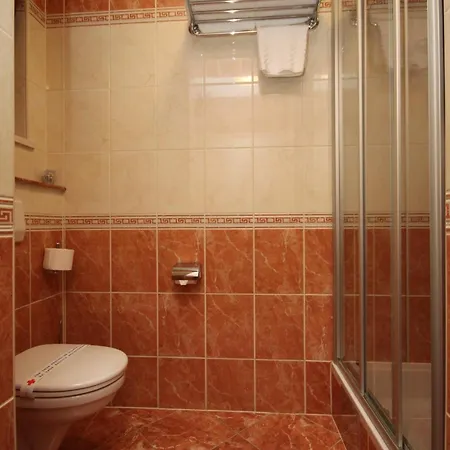 Seaside With A Swimming Pool - 7561 Apartment